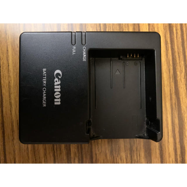 Canon(キヤノン)のCANON LC-E8 スマホ/家電/カメラのカメラ(デジタル一眼)の商品写真