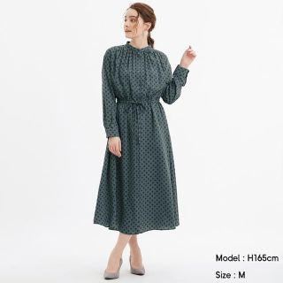 ジーユー(GU)の【美品】GU ジオメトリックプリントワンピース　XXL(ロングワンピース/マキシワンピース)