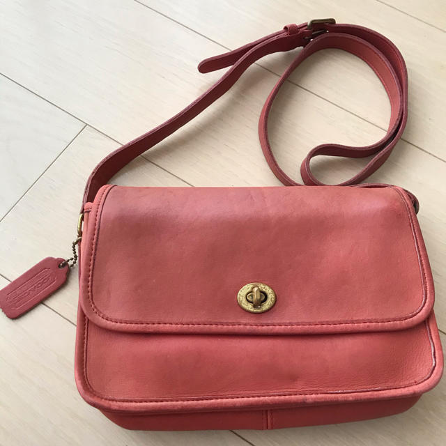 COACH(コーチ)のオールドコーチ　ショルダーバッグ レディースのバッグ(ショルダーバッグ)の商品写真