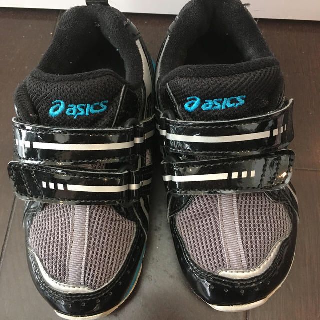 asics(アシックス)のasics こども　スニーカー　16cm キッズ/ベビー/マタニティのキッズ靴/シューズ(15cm~)(スニーカー)の商品写真