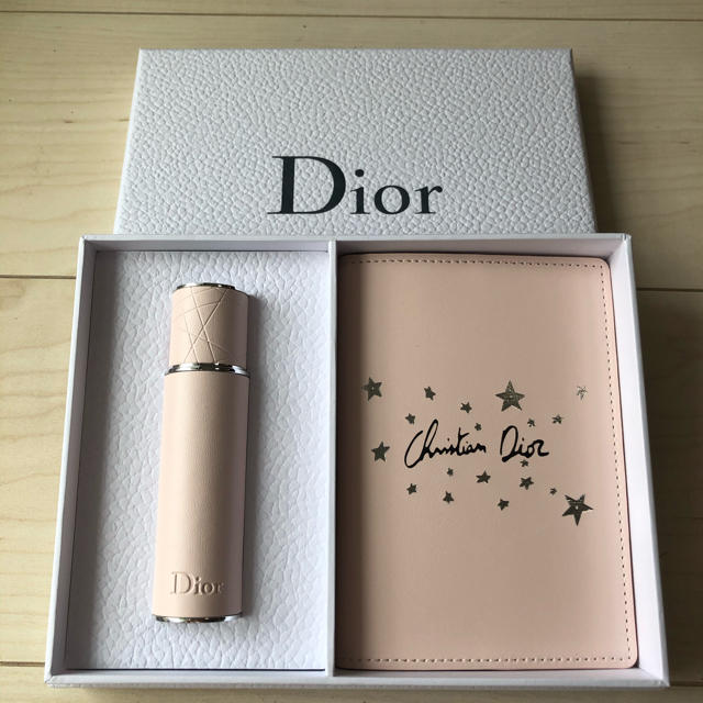 Dior(ディオール)のミスディオール トラベル セット ブルーミングブーケ&パスポートケース コスメ/美容の香水(香水(女性用))の商品写真
