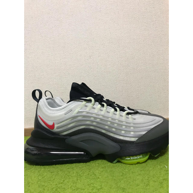 NIKE(ナイキ)のナイキ エアマックス ズーム950 "ネオン/イエローグラデ"  メンズの靴/シューズ(スニーカー)の商品写真