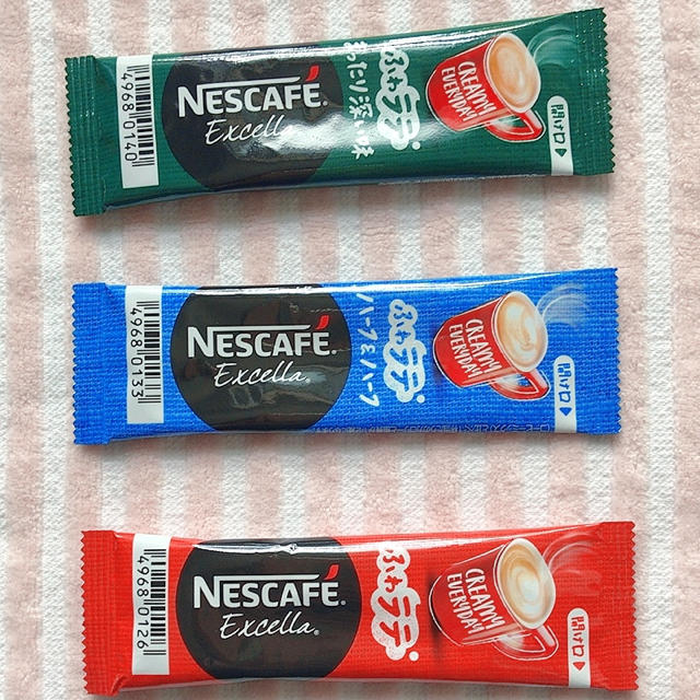 Nestle(ネスレ)のネスカフェ　エクセラ　スティック コーヒー　12本 食品/飲料/酒の飲料(コーヒー)の商品写真