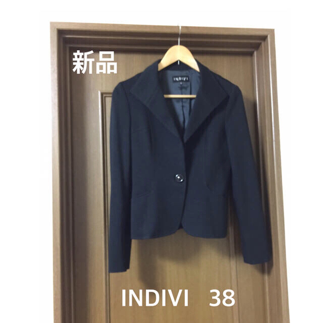 INDIVI(インディヴィ)の新品  INDIVI  比翼 ジャケット 黒 9号 38 M インディビ レディースのジャケット/アウター(テーラードジャケット)の商品写真