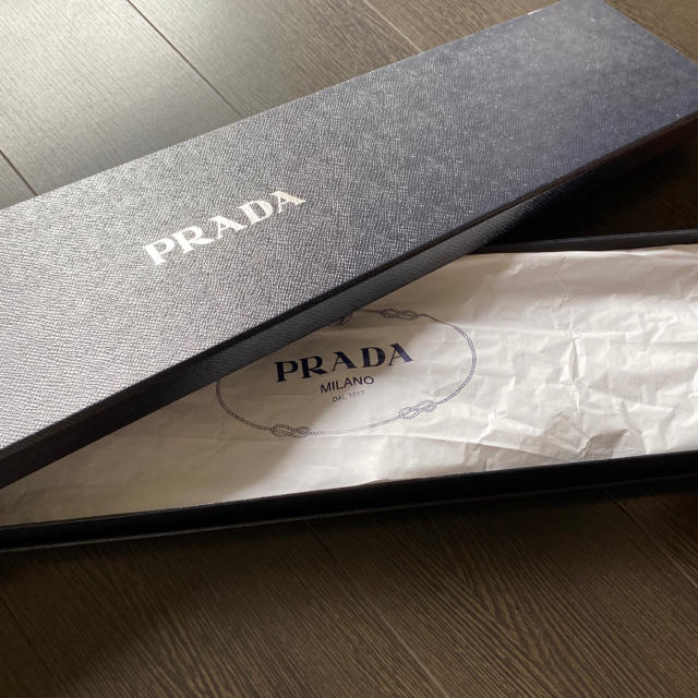 PRADA(プラダ)の【未使用】ラムレザーロンググローブ レディースのファッション小物(手袋)の商品写真