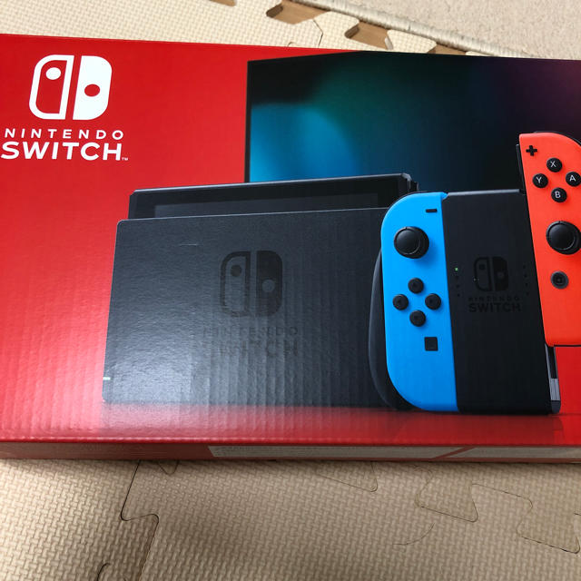 Nintendo Switch(ニンテンドースイッチ)のNintendo Switch JOY-CONネオンブルー/ネオンレッド エンタメ/ホビーのゲームソフト/ゲーム機本体(家庭用ゲーム機本体)の商品写真