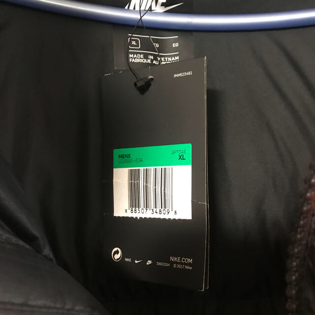 NIKE(ナイキ)のXL ナイキ　激レア　ダウンフィル　海外限定カラー メンズのジャケット/アウター(ダウンジャケット)の商品写真