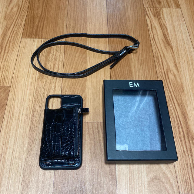 EM (イエム)iPhone11用ブラック【美品】