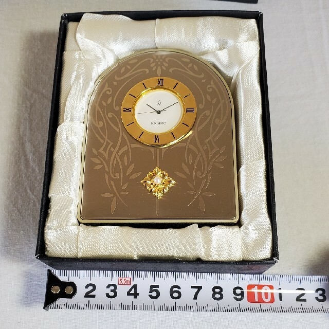 MIKIMOTO(ミキモト)のMIKIMOTO真珠付置時計アーチ型 インテリア/住まい/日用品のインテリア小物(置時計)の商品写真