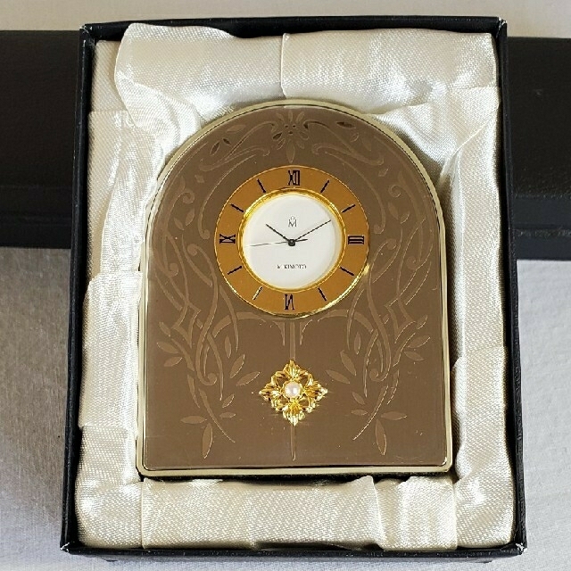 MIKIMOTO(ミキモト)のMIKIMOTO真珠付置時計アーチ型 インテリア/住まい/日用品のインテリア小物(置時計)の商品写真