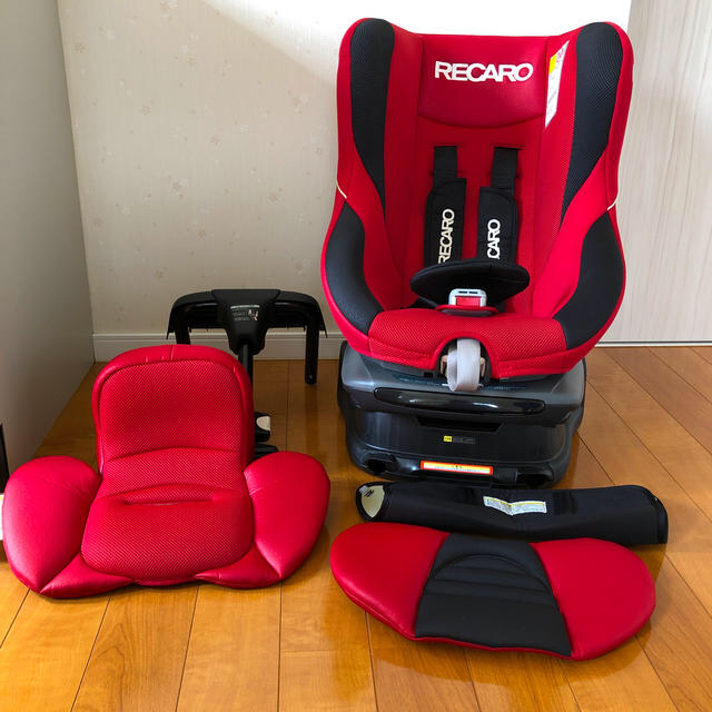 RECARO(レカロ)のなる様専用ページレカロ　スタートエアスール　スーパークレッド回転式 キッズ/ベビー/マタニティの外出/移動用品(自動車用チャイルドシート本体)の商品写真