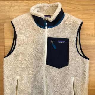 パタゴニア(patagonia)の【新品未使用】レトロXベスト　ナチュラル　サイズＬ(ベスト)