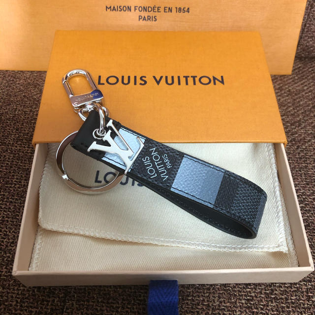 本物保証! LOUIS VUITTON 【本物・完売品】ルイ・ヴィトン ポルト・クレ ドラゴンヌ キーホルダー