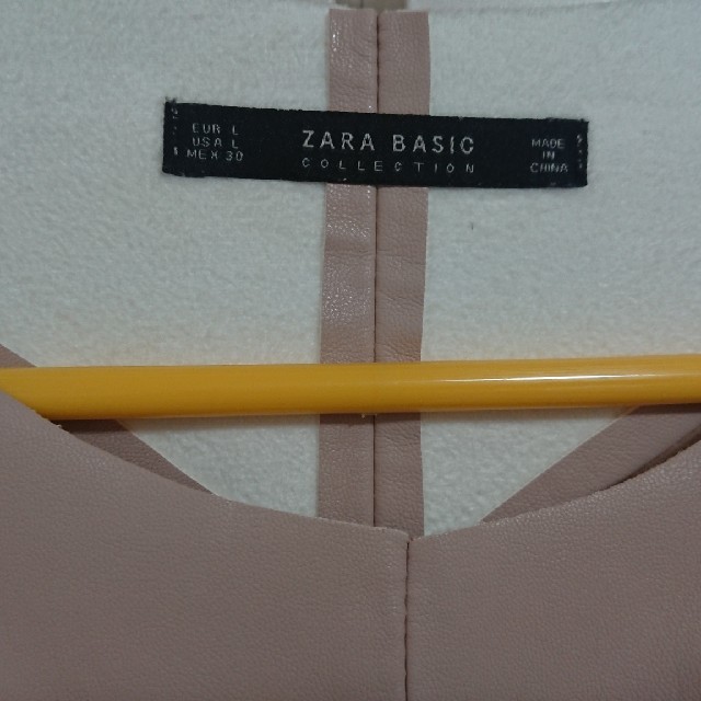 ZARA(ザラ)の値下げ・送料込【未使用,美品】ZARAレザースウェードMIXワンピース レディースのワンピース(ミニワンピース)の商品写真