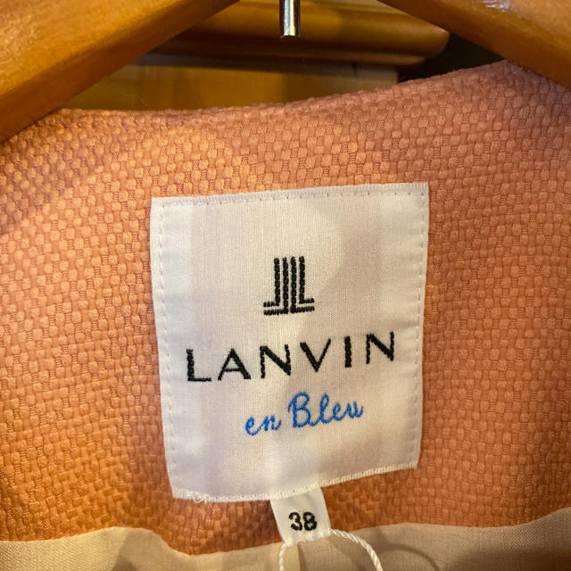 LANVIN en Bleu(ランバンオンブルー)のお値下げ！！ランバンオンブルー  ノーカラージャケット レディースのジャケット/アウター(ノーカラージャケット)の商品写真