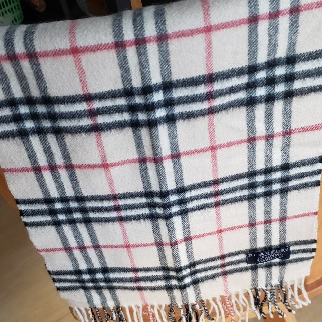 BURBERRY(バーバリー)のバーバリー　100%カシミアマフラー レディースのファッション小物(マフラー/ショール)の商品写真