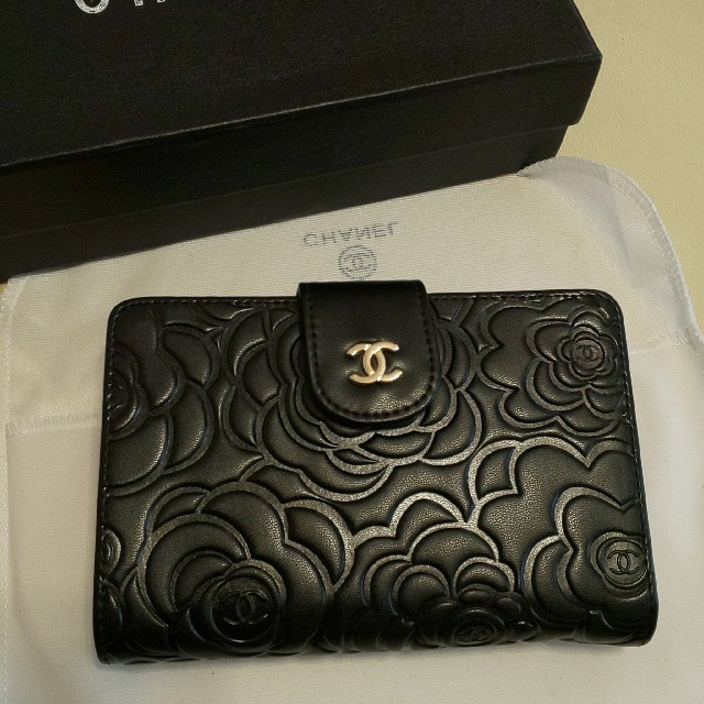 CHANEL ノベルティー　長財布　新品　未使用