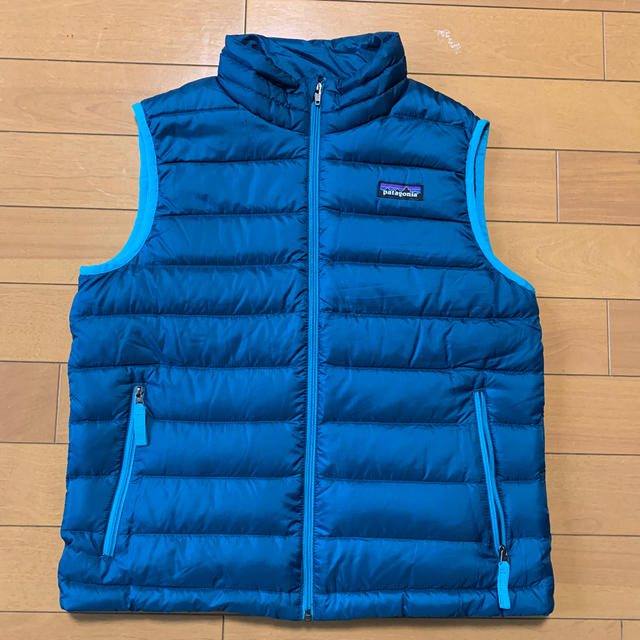 patagonia(パタゴニア)のパタゴニア　KIDSベスト　M キッズ/ベビー/マタニティのキッズ服男の子用(90cm~)(ジャケット/上着)の商品写真