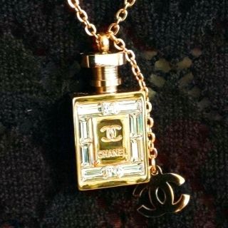 3ページ目 - シャネル 香水 ネックレスの通販 100点以上 | CHANELの 3ページ目 - シャネル 香水 ネックレスの通販 100点以上 | CHANELの