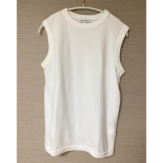 MADISONBLUE(マディソンブルー)のマディソンブルー　ノースリーブTシャツ/ホワイト/01 レディースのトップス(Tシャツ(半袖/袖なし))の商品写真