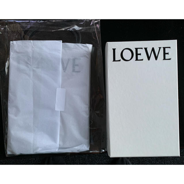 LOEWE(ロエベ)のLOEWE ロエベ  空箱 レディースのバッグ(ショップ袋)の商品写真