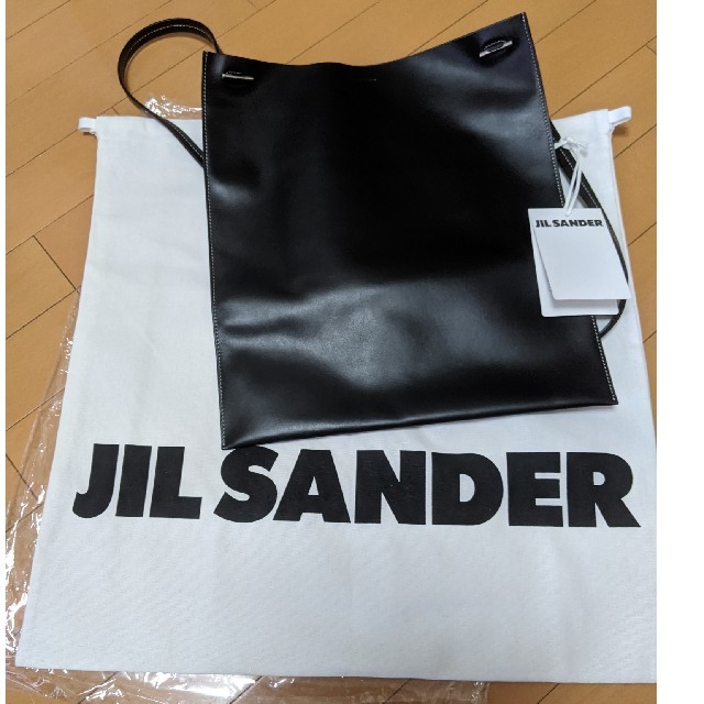 【緊急値下げ】新品未使用タグ付き　JIL SANDER レザーバッグ | フリマアプリ ラクマ