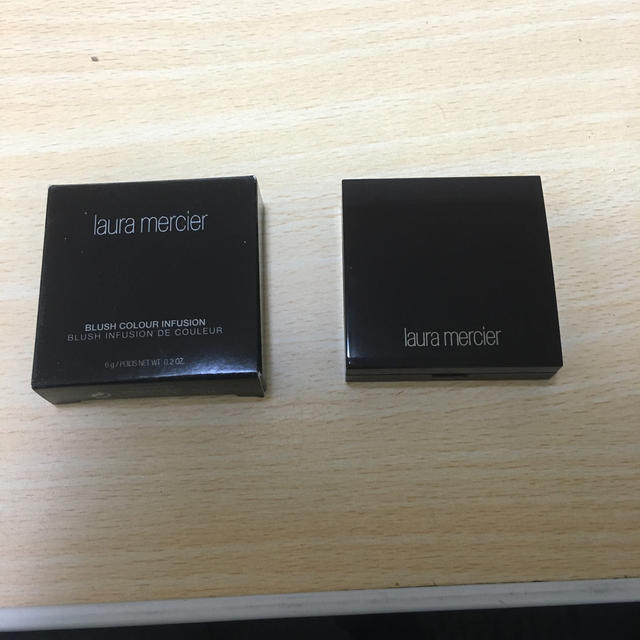 laura mercier(ローラメルシエ)のローラメルシェ　ブラッシュカラーインフュージョン06チャイ コスメ/美容のベースメイク/化粧品(チーク)の商品写真