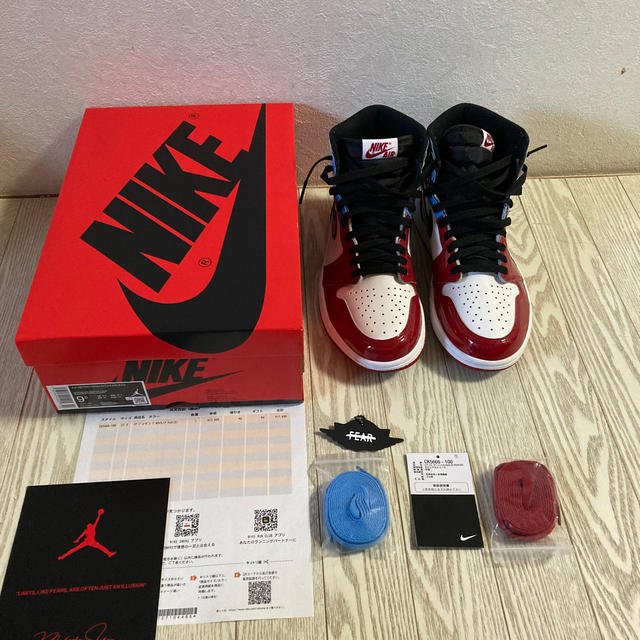 NIKE(ナイキ)のJordan1 og features 27.5cm メンズの靴/シューズ(スニーカー)の商品写真