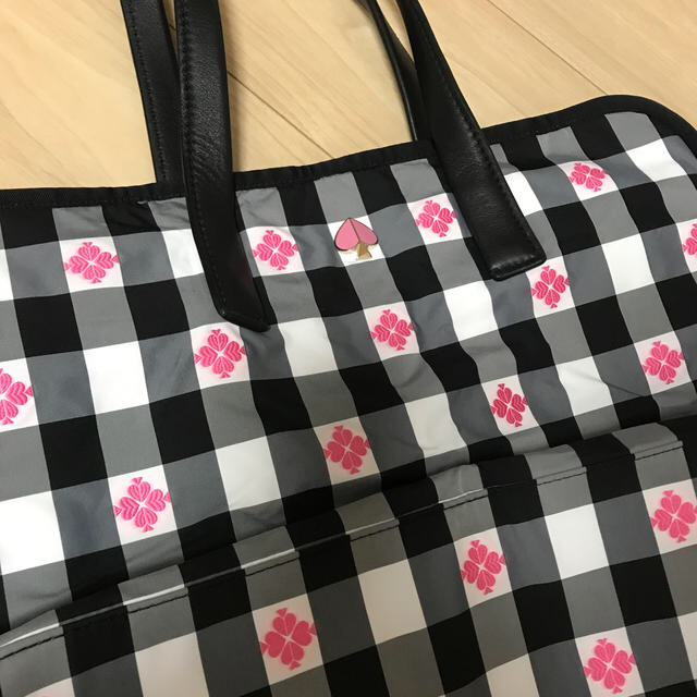 kate spade new york(ケイトスペードニューヨーク)のケイトスペード  ナイロントート Morley  レディースのバッグ(トートバッグ)の商品写真