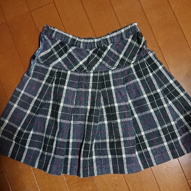 ベルメゾン(ベルメゾン)のベルメゾン ひだスカート130 キッズ/ベビー/マタニティのキッズ服女の子用(90cm~)(スカート)の商品写真