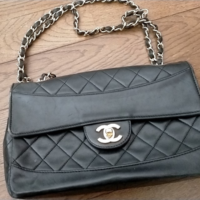 CHANEL(シャネル)のCHANELのカバン レディースのバッグ(ショルダーバッグ)の商品写真