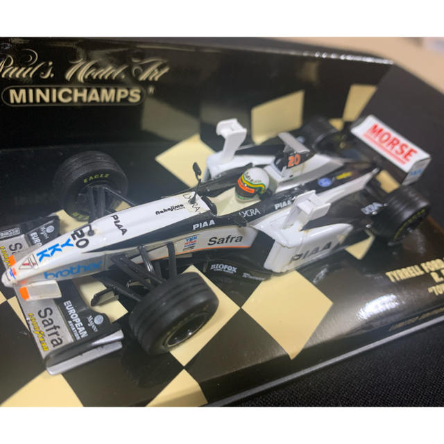 ミニカー　1/43 MINICHAMPS TYRRELL 026 エンタメ/ホビーのおもちゃ/ぬいぐるみ(ミニカー)の商品写真