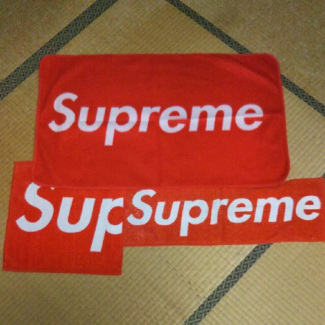 Supreme(シュプリーム)のzumiz0119さん専用 ベルト付き インテリア/住まい/日用品の日用品/生活雑貨/旅行(その他)の商品写真