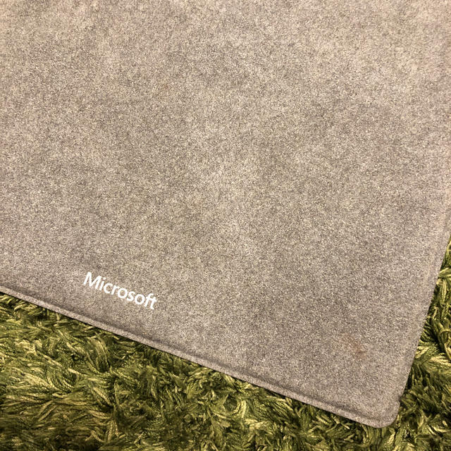 Microsoft(マイクロソフト)の美品 Surface Go Signature タイプカバー グレー スマホ/家電/カメラのPC/タブレット(PC周辺機器)の商品写真