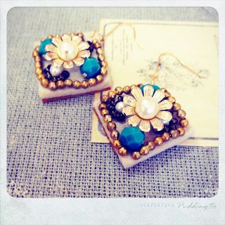 ＊お花ビジューローンバスピアス＊(ピアス)