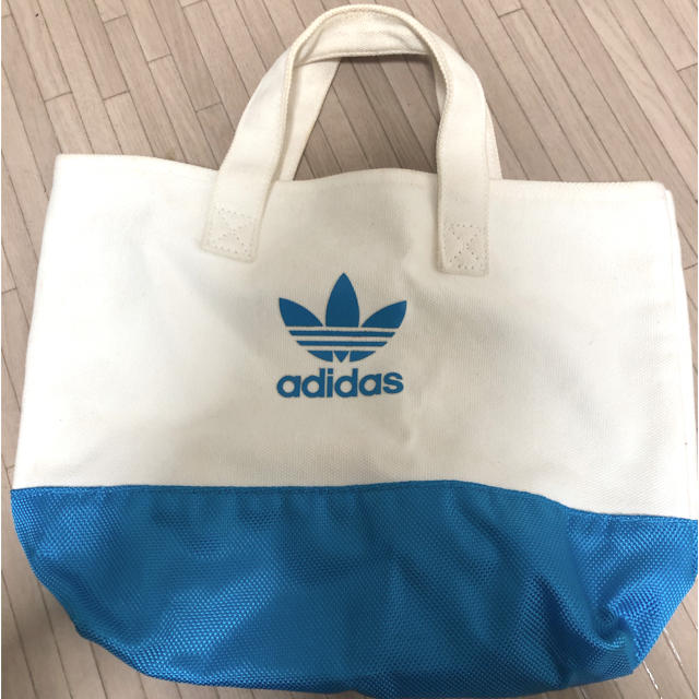 adidas(アディダス)のadidas ハンドトート レディースのバッグ(エコバッグ)の商品写真