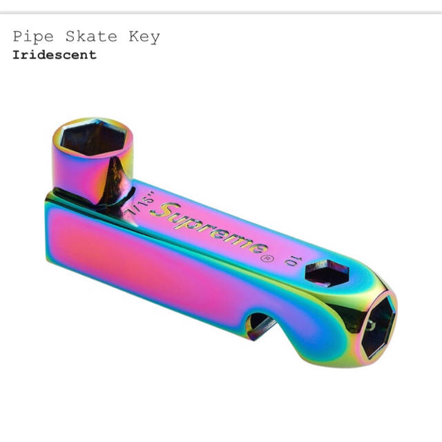 Supreme(シュプリーム)の専用Supreme Pipe Skate Key Iridescent スポーツ/アウトドアのスポーツ/アウトドア その他(スケートボード)の商品写真