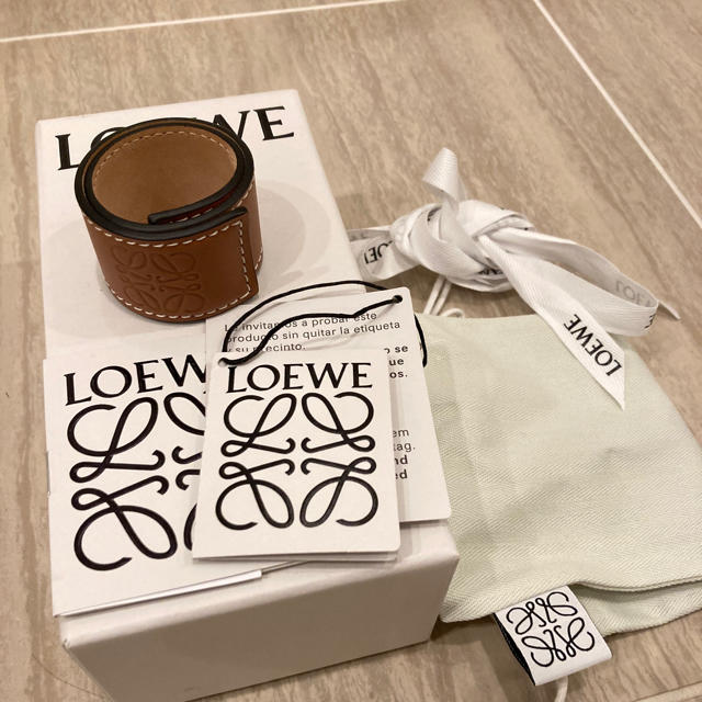 LOEWE バングル☆未使用　ロエベ  タン