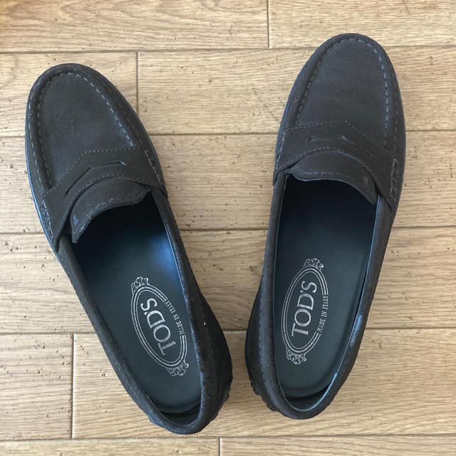 TOD'S(トッズ)のYN様専用　トッズ　TOD’S  こげ茶　ドライビングシューズ　39 レディースの靴/シューズ(ローファー/革靴)の商品写真