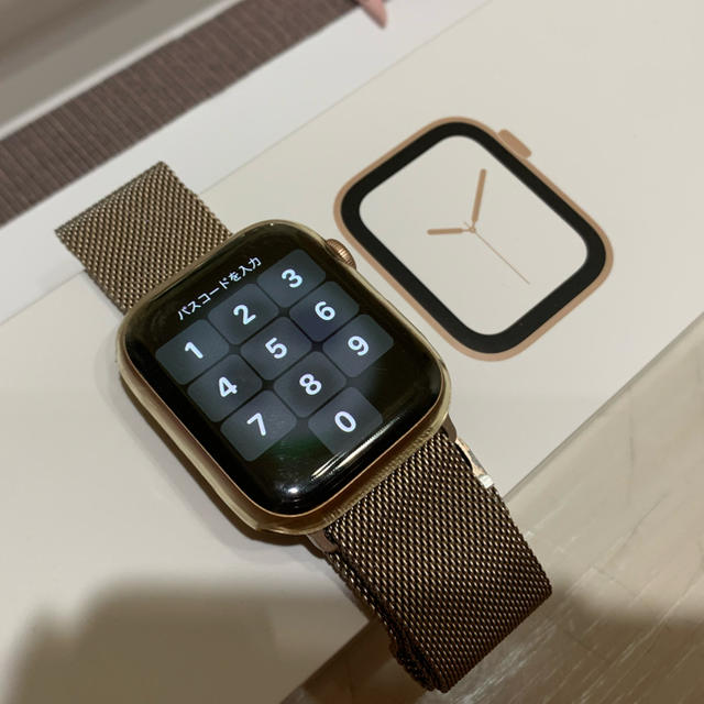 Apple Watch(アップルウォッチ)のApple Watch 4        44㎜　　GPSモデル レディースのファッション小物(腕時計)の商品写真