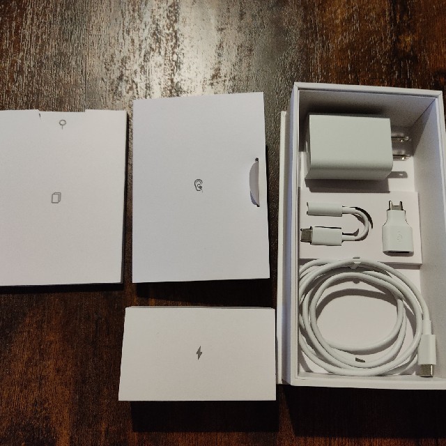 【美品】Google Pixel 3 XL 64GB クリアリーホワイト 3