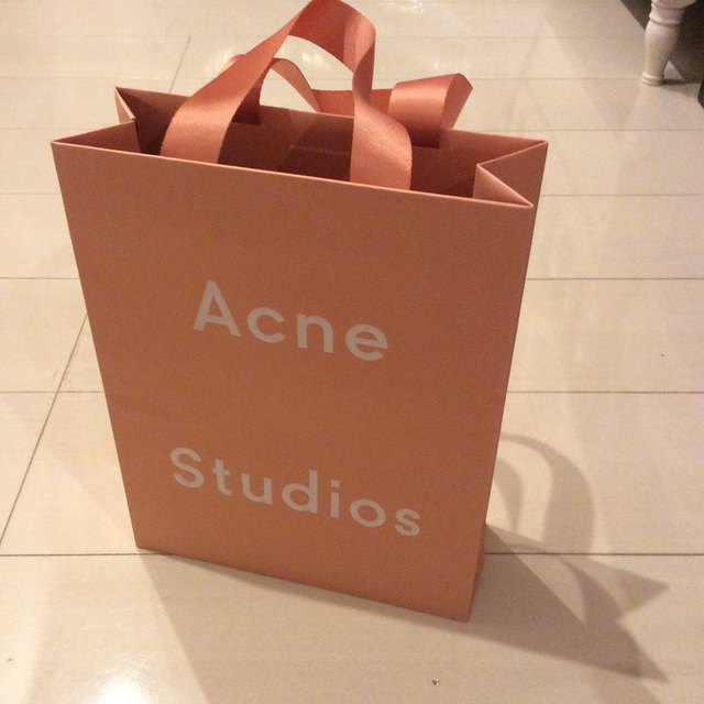 ACNE(アクネ)のアクネ ショップ袋 レディースのバッグ(ショップ袋)の商品写真