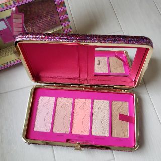 セフォラ(Sephora)の[新品] Tarte チークパレット  life of the party(チーク)