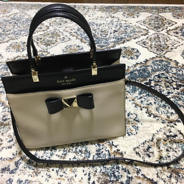 kate spade new york(ケイトスペードニューヨーク)のケイトスペード♡ショルダーバッグ♡リボン レディースのバッグ(ショルダーバッグ)の商品写真