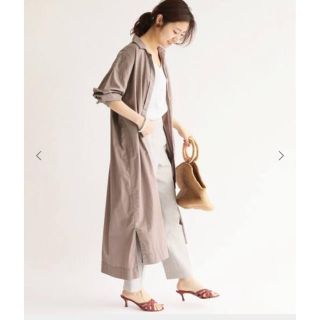 イエナ(IENA)の【新品未使用品】イエナ／コットンシルクロングシャツワンピース　ベージュ　36(ロングワンピース/マキシワンピース)