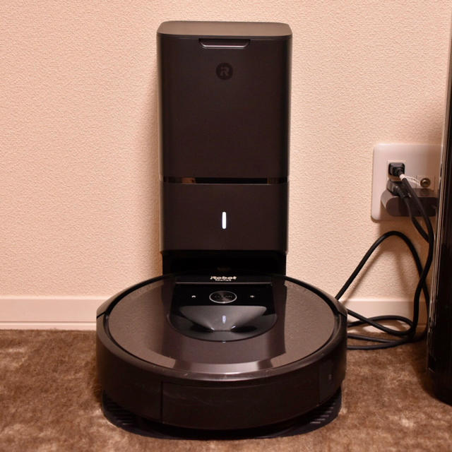 iRobot(アイロボット)のiRobot アイロボット Roomba ルンバ  i7+ スマホ/家電/カメラの生活家電(掃除機)の商品写真