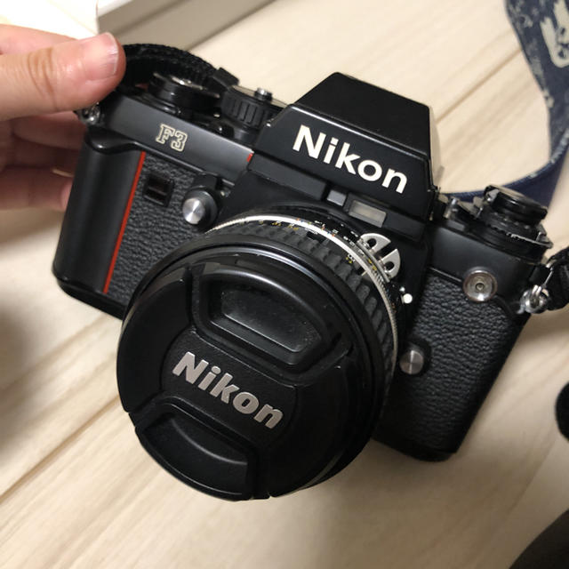 新品本物  Nikon - F3レンズ・ネックストラップ・フィルムおまけ Nikon フィルムカメラ