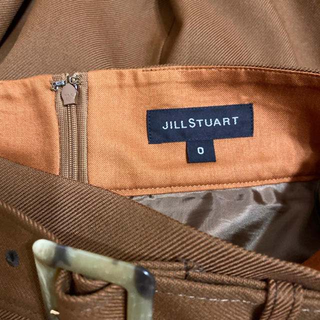 JILLSTUART(ジルスチュアート)のジルスチュアート ベルト付きフレアスカート レディースのスカート(ひざ丈スカート)の商品写真