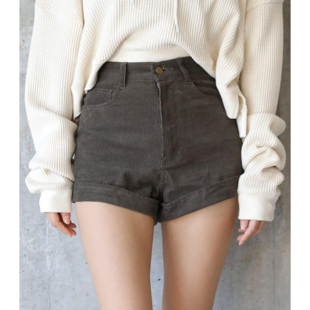 juemi High-Waisted Corduroy Shorts Olive