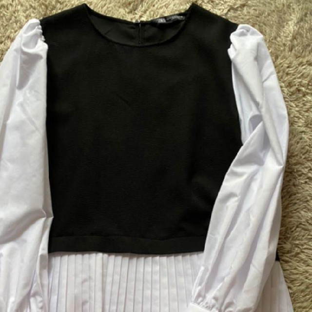 インターロック Vネックトップス - ブラック | ZARA Japan / 日本